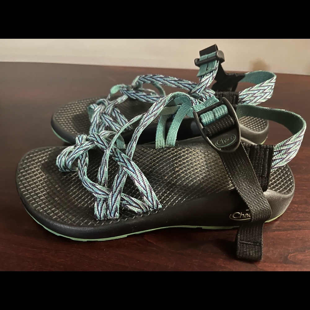 Womens size 7 chacos